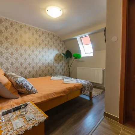 Magic Moments Bed & Breakfast Sincraieni